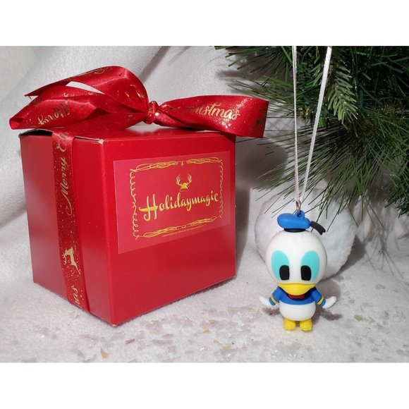 Donald Duck Christmas Tree Ornament - Comes in Gift Box w/ Christmas Bow - Picture 1 of 2